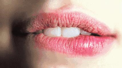 冬天天气干燥推荐什么唇膏,天气干燥多涂润唇膏