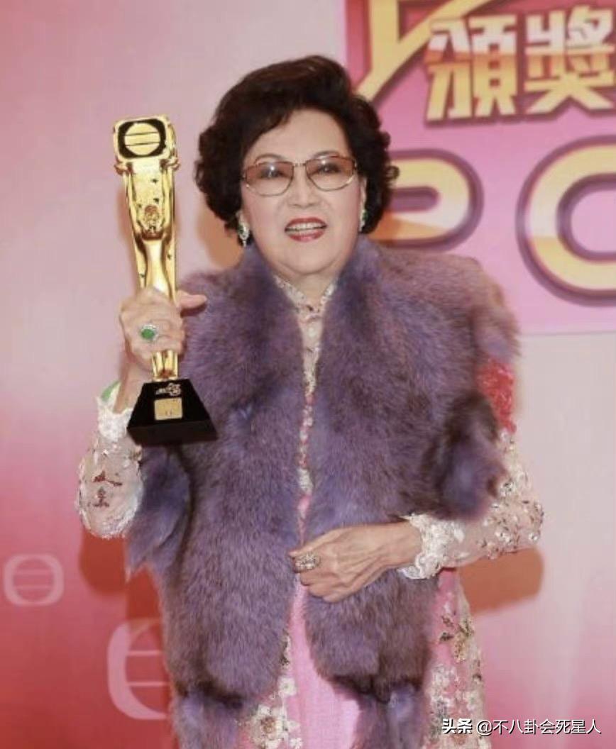 因癌症去世的明星吴孟达,廖启智吊唁吴孟达