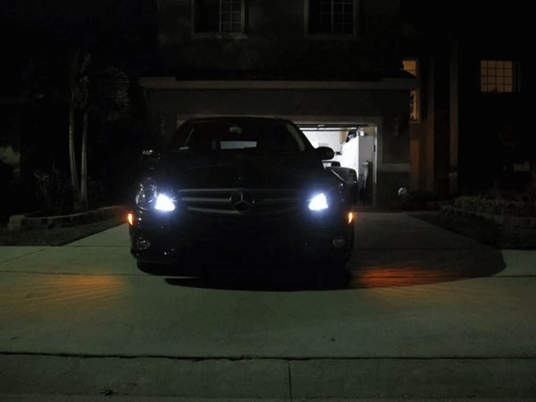 停车熄火后p灯亮着,停车熄火后大灯亮怎么回事