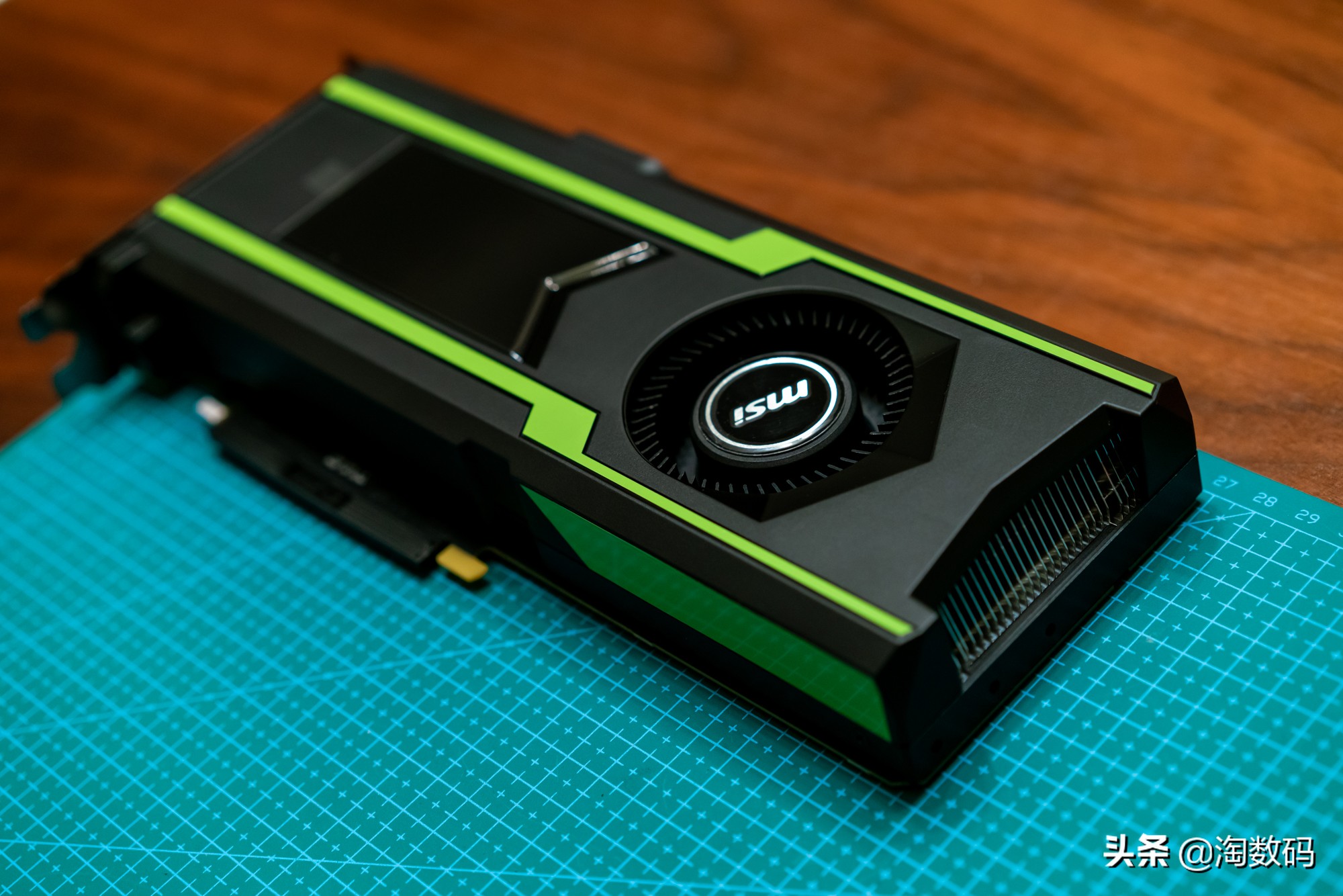 微星1080ti11gaero,微星1080aero显卡测评