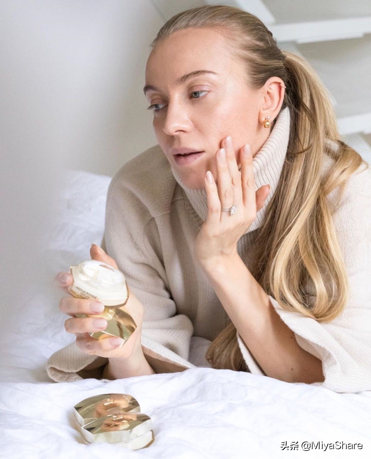 外油内干深层清洁,皮肤外油内干用什么洁面