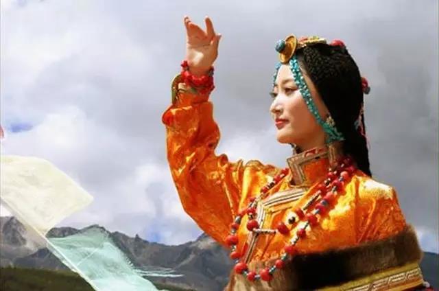 国庆旅游稻城亚丁自驾游最佳路线,国庆川西稻城亚丁风景区一日游