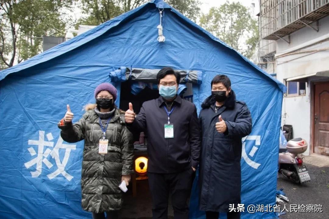 特殊时期的坚守,特殊时期依然坚守岗位