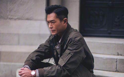 十大颜值帅哥郑少秋,焦恩俊和郑少秋古装