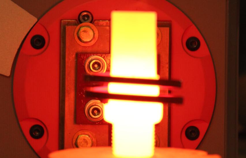 几秒就能加热金属,一秒升温700度能做到吗