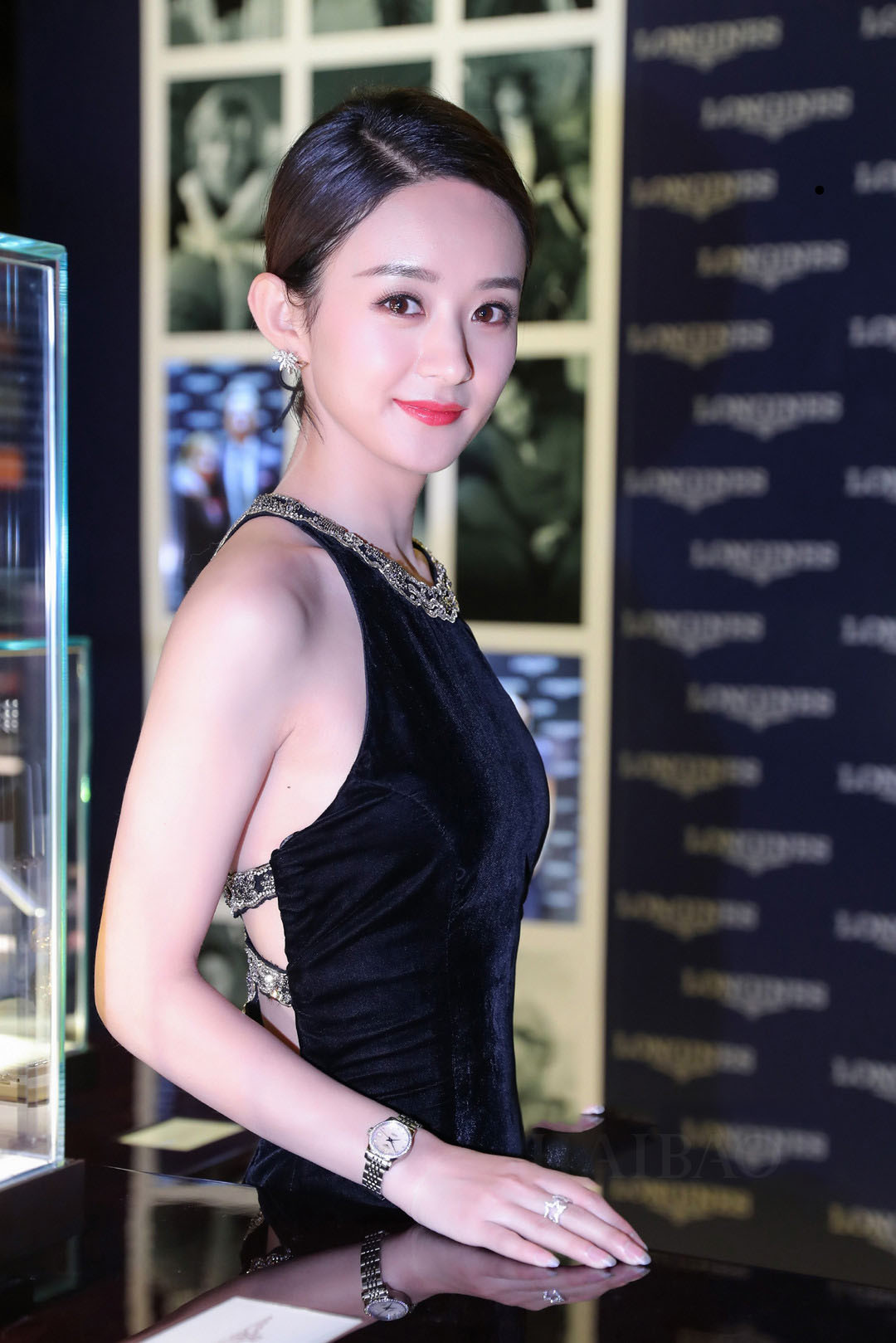 判断淡颜还是浓颜,方脸适合化浓妆还是淡妆