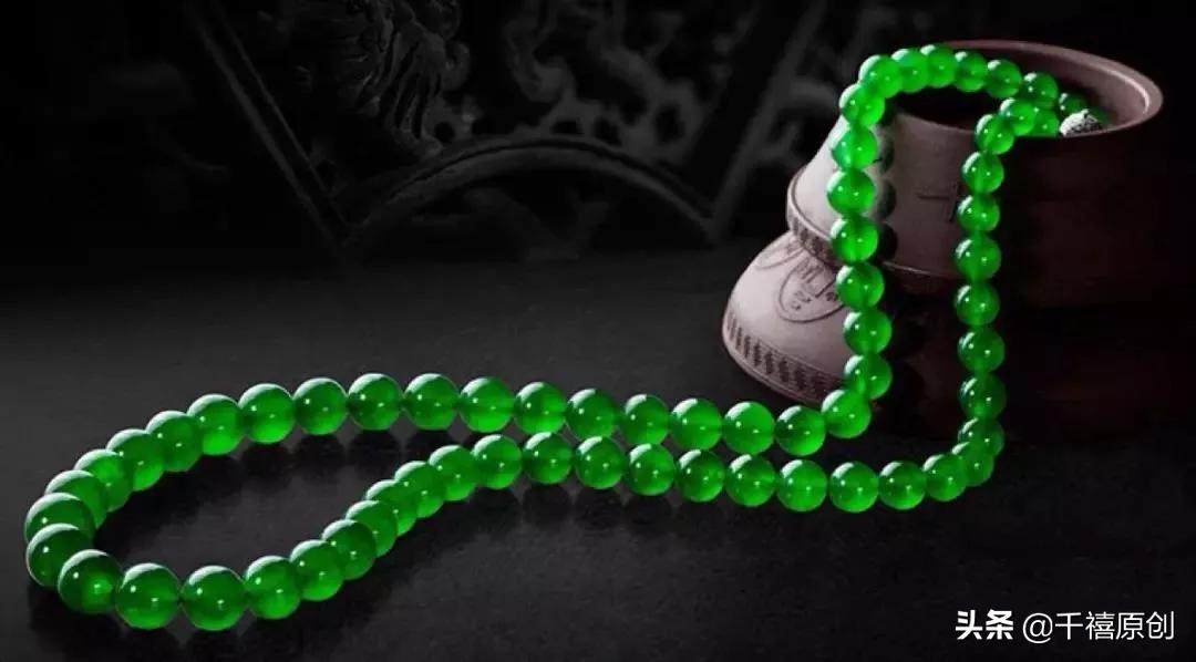 溥仪从紫禁城偷出400件宝贝！这件翡翠，据说都赶上马云身价了