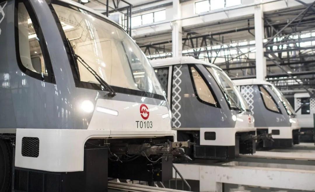 上海地铁1号线胖头鱼有几辆,上海地铁2号线西瓜出站