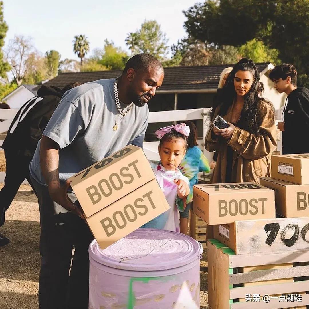 yeezy白斑马新款,yeezy白斑马市场最高版本对比