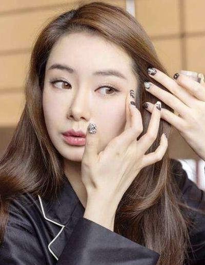 戚薇的眼霜有哪些,戚薇眼霜去细纹吗