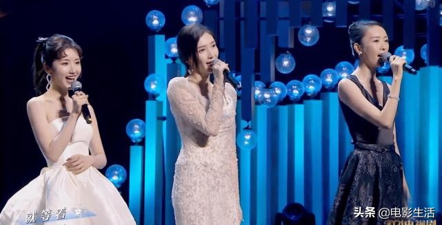 品质盛典贾乃亮调侃孙俪,邓超贾乃亮主持的颁奖典礼