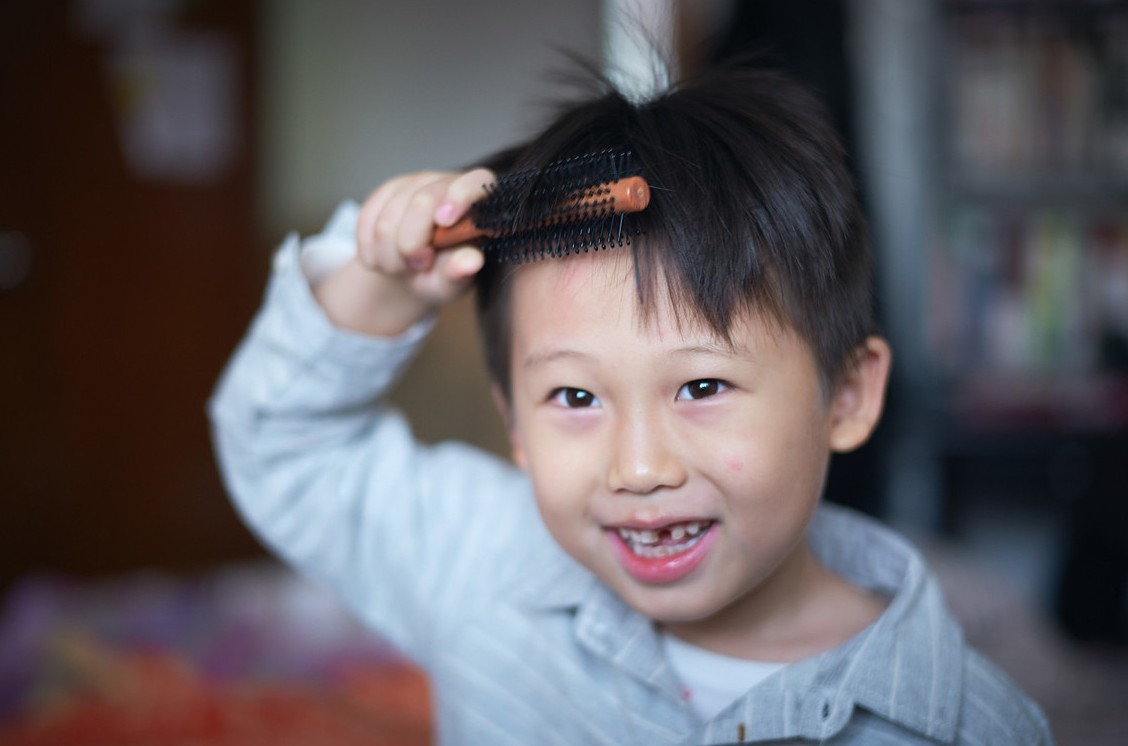 孩子爱臭美是好事,孩子爱臭美怎么引导