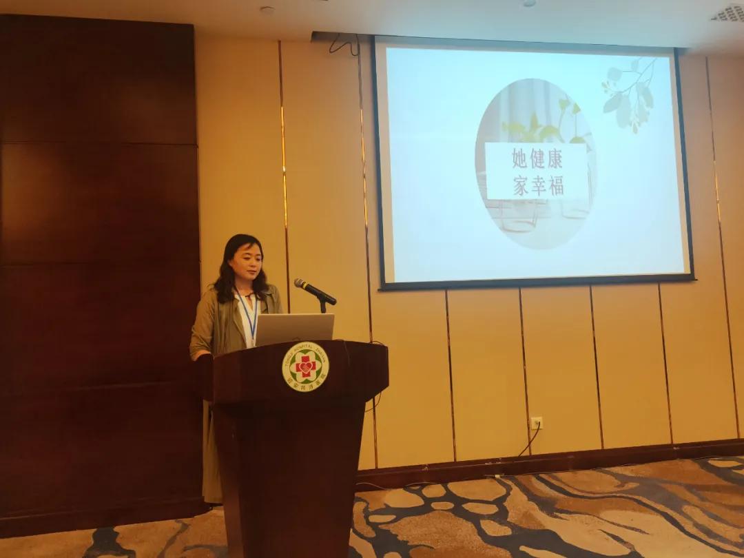 弘扬抗疫情精神医师节,弘扬抗疫精神致敬中国医生