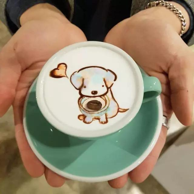 他把梵高的名画装进一杯咖啡，竟然撩到10万迷妹