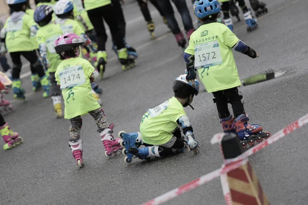 轮滑如何保护膝盖,轮滑怎么改善膝盖代偿