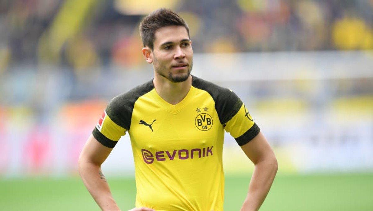 欧洲五大联赛身价最高左后卫,欧洲媒体评选足坛历史最佳左后卫