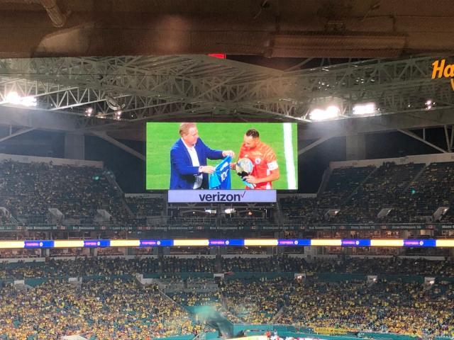 内马尔回归巴西第三轮,时隔3年内马尔任意球再次破门