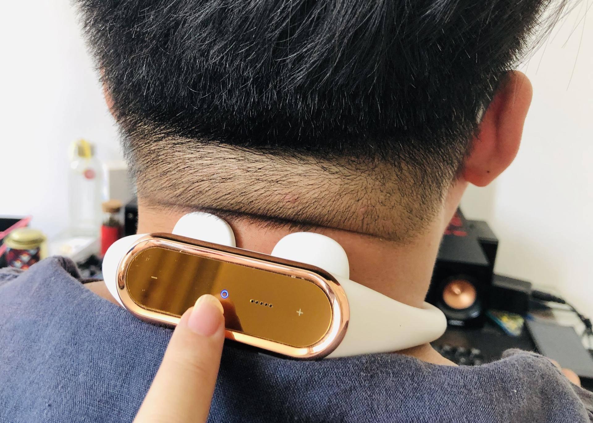 给颈椎来个SPA,越按越轻松——人与物AM2011颈椎按摩器深度测评