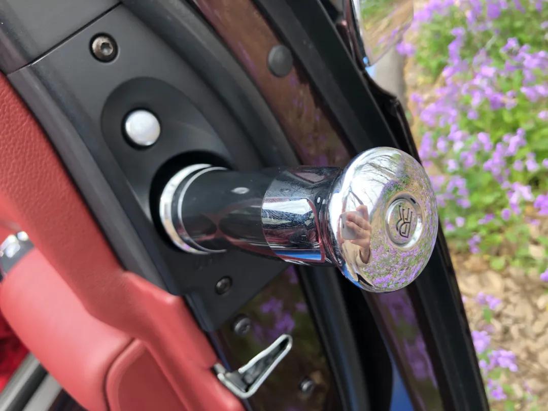 劳斯莱斯古思特2021款落地价,劳斯莱斯古思特标轴2022新款