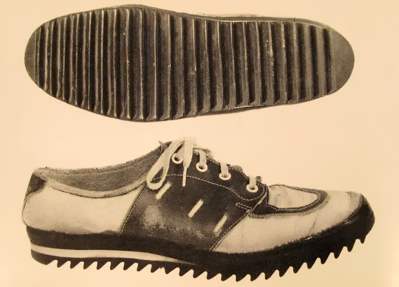 灰色运动鞋新百伦搭配,新百伦574灰色与元祖灰差别