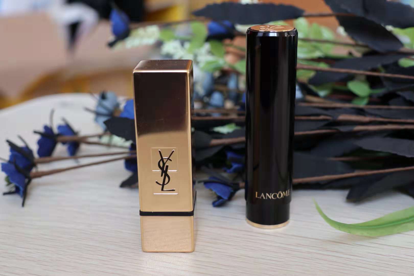 美妆博主的化妆物品有哪些,美妆博主的包里有什么