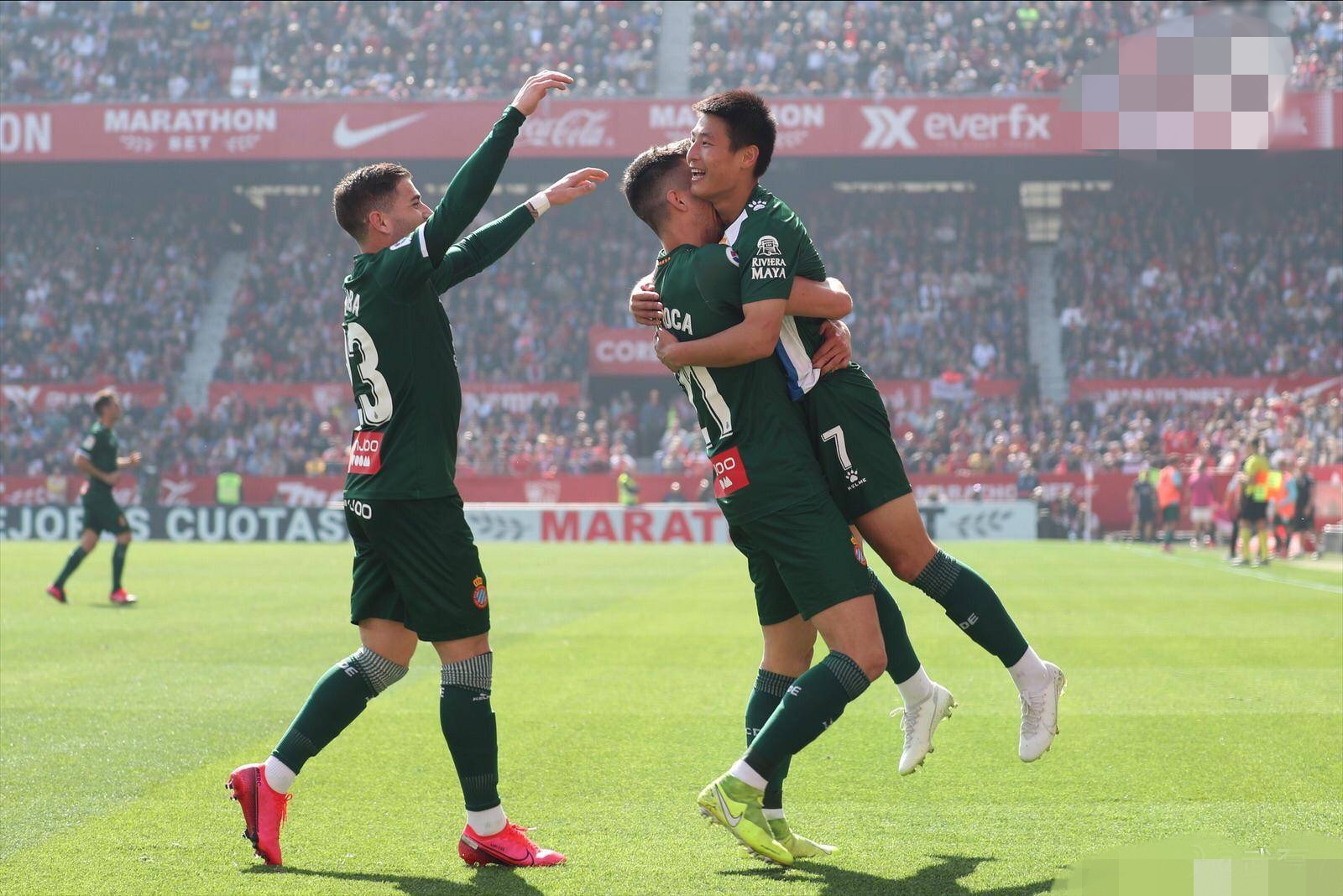 武磊连线白岩松完整视频,武磊白岩松访谈完整视频