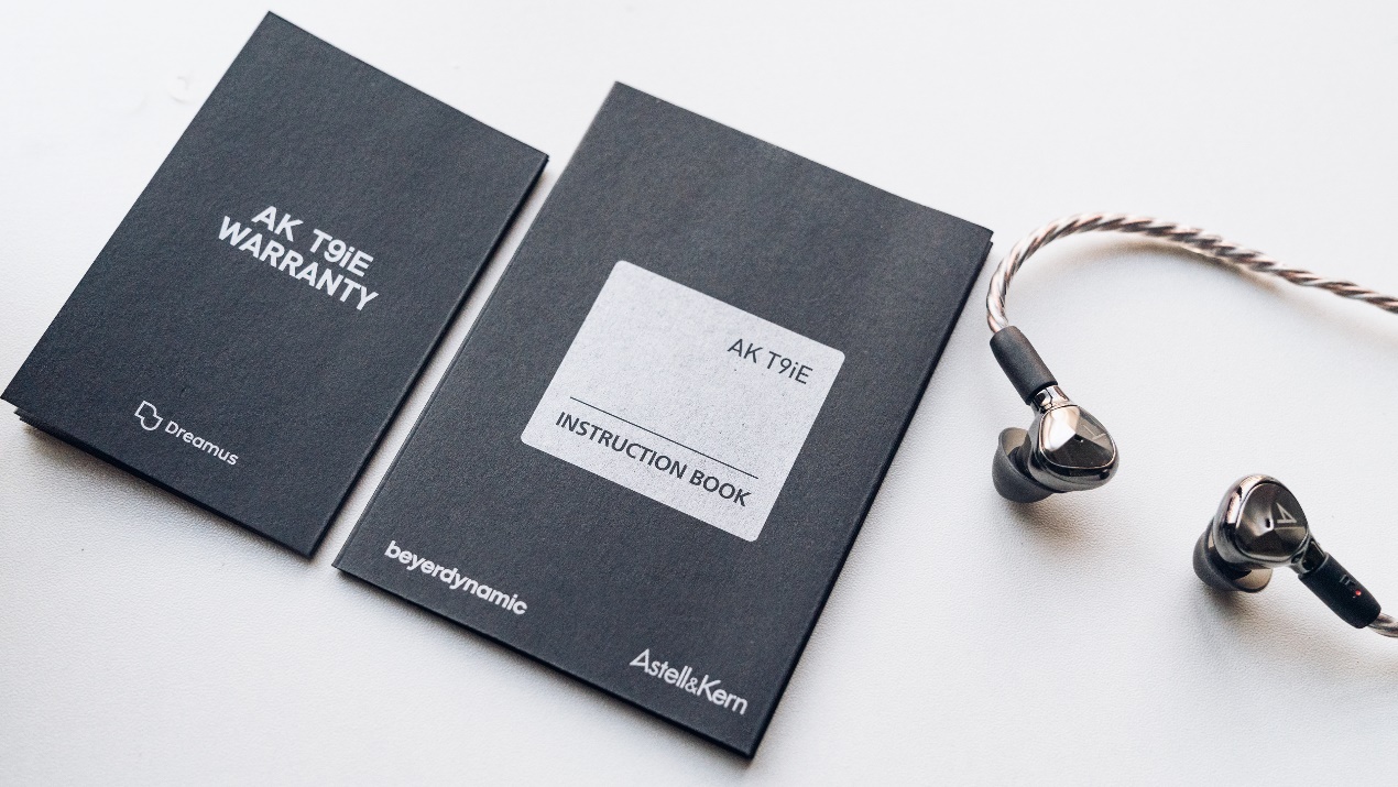 声学艺术品，AstellKernAKT9iE特斯拉动圈耳机听音谈