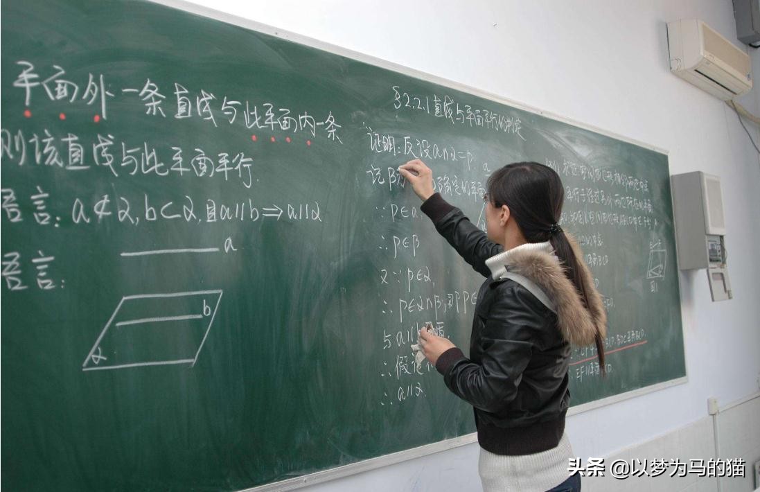 二本文科生报这9个专业靠谱，不仅找工作容易，发展潜力也挺大