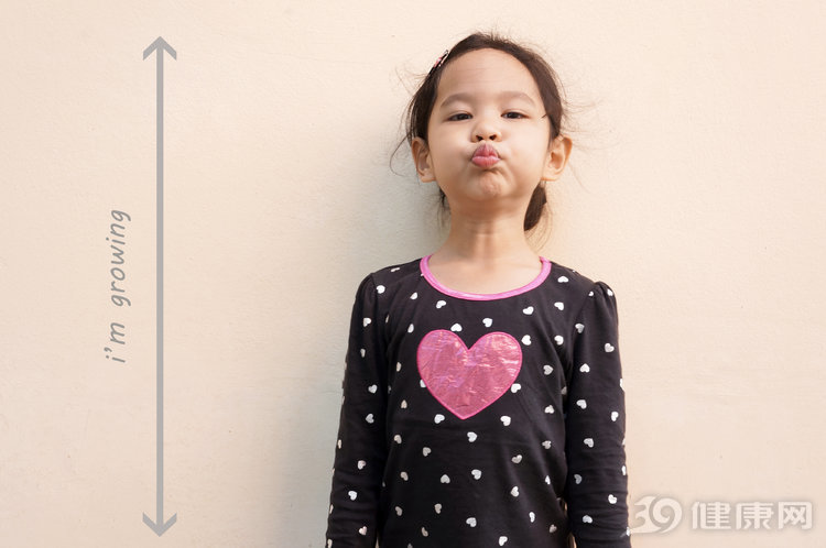 雄性激素比雌性激素过多的女性,女性体内雄性激素过多有什么症状