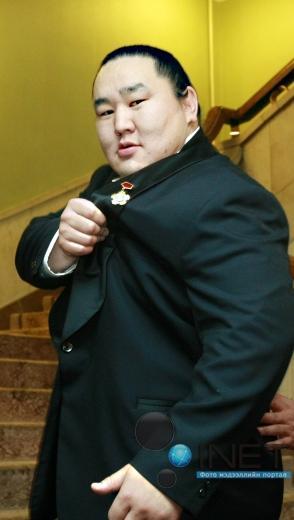 这个日本万人敬仰的小哥，要成为蒙古国总统了？