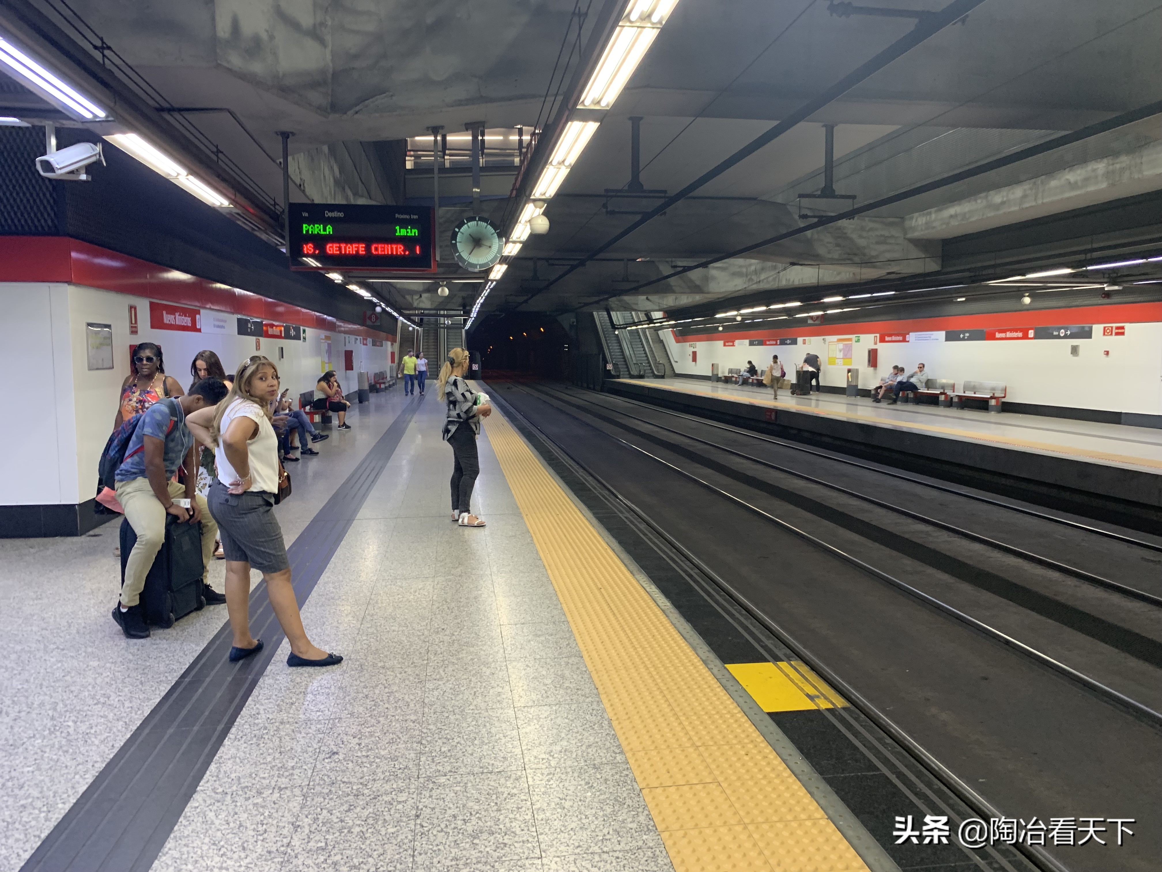 西班牙小偷比景点还出名如何防偷,为什么西班牙小偷多