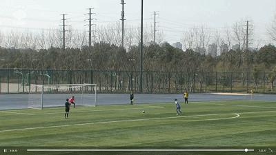 高中里的“铿锵玫瑰”们全国冠军曾打进世界八强还曾出过国脚