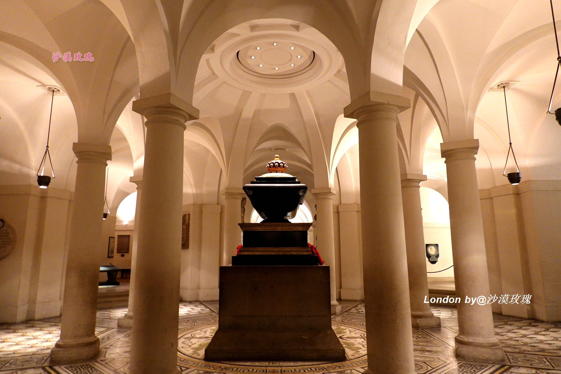 它是世界第五大教堂，曾见证了查尔斯与戴安娜的世纪婚礼