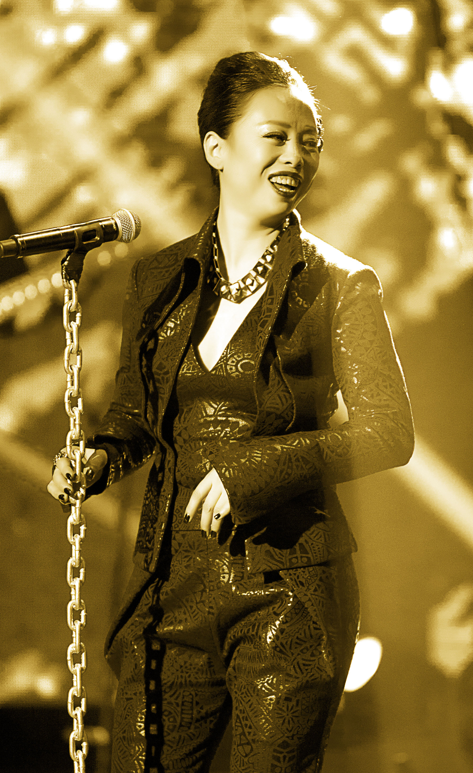 黄绮珊年轻的时候被嫌弃,黄绮珊那些鲜为人知的故事