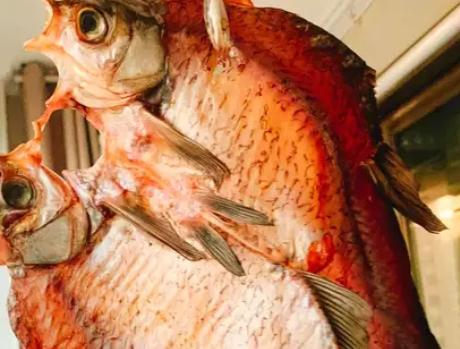 腌好的腊鱼需要洗干净再晾吗,腌腊鱼不用保鲜膜可以吗