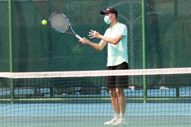 深圳宝安体育馆露天篮球场,深圳可以打球的球馆