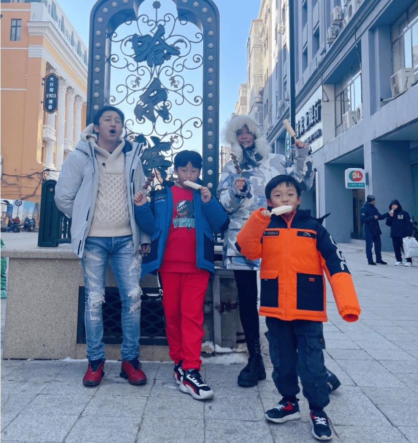 邹市明冉莹颖冬日机场照,邹市明冉莹颖恩爱瞬间