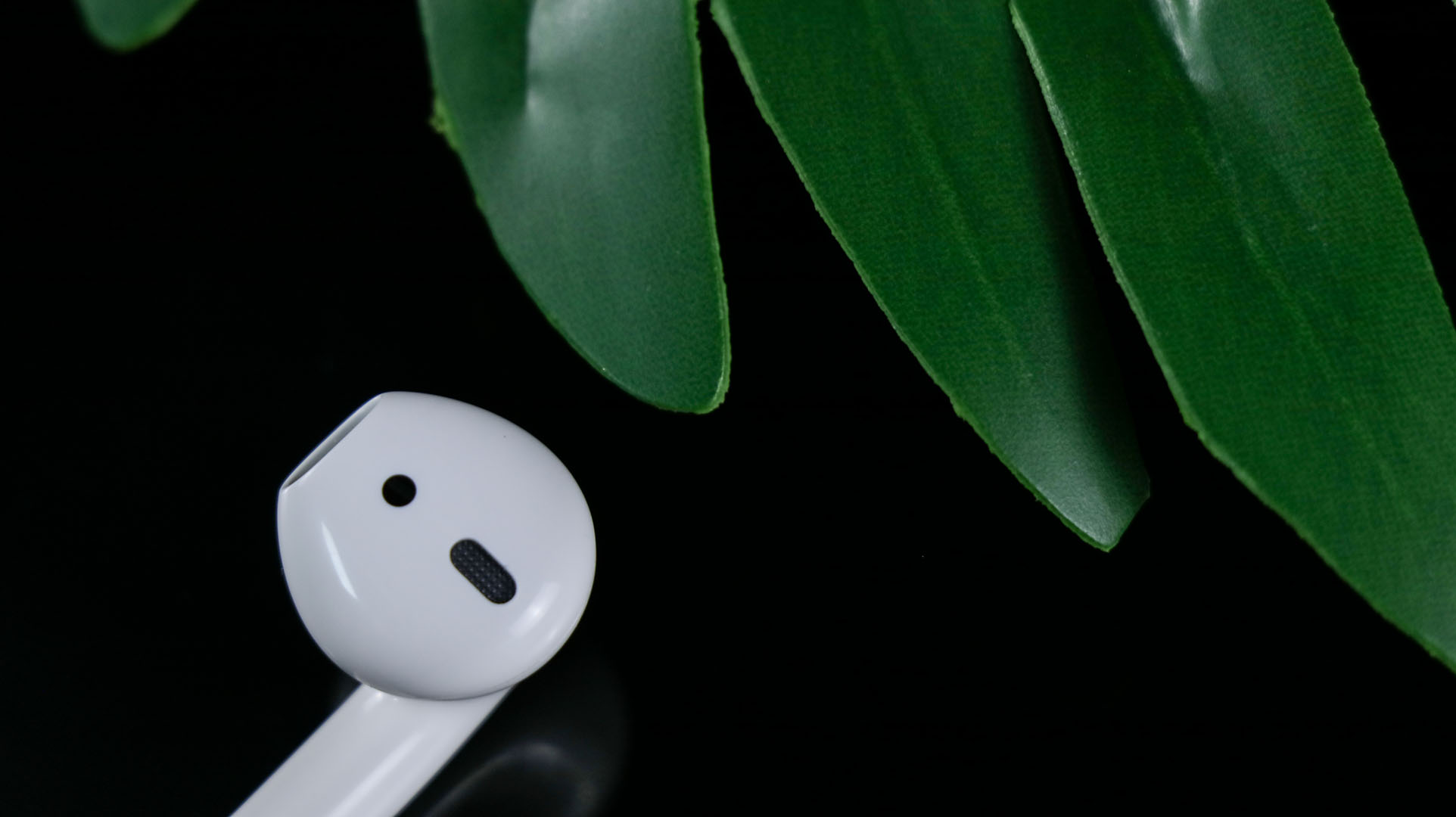 无敌是多么寂寞！AirPods2但求一败而不可得