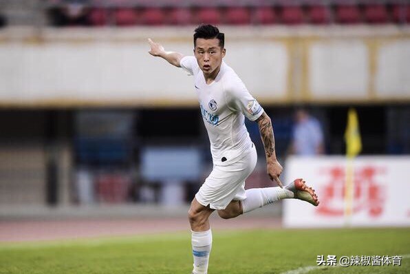 中超球队时隔六年再进亚冠八强,崔康熙神奇换人搞懵贝尼特斯
