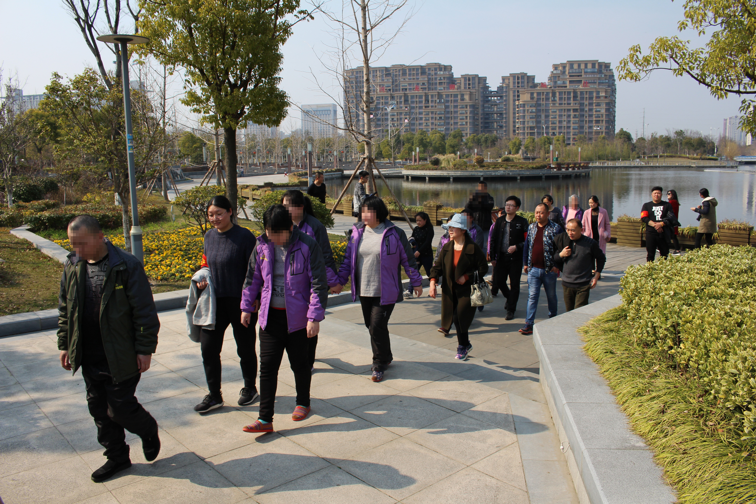 绮剧鐥呭尰闄㈢殑鐧借。澶╀娇,绮剧鐥呭尰闄㈢殑娓╂殩浼樼浜嬭抗