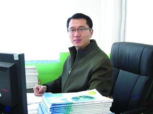 章丘第二实验小学刘贞开启一场与美的对话？舍不得讲台放不下学生