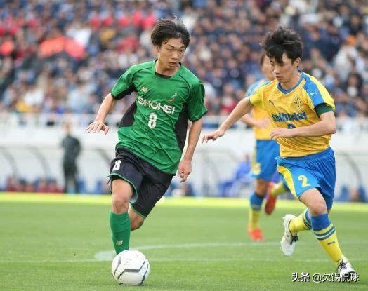 “只要在大赛成为优秀选手，你想买什么都行！”这就是人家的足球