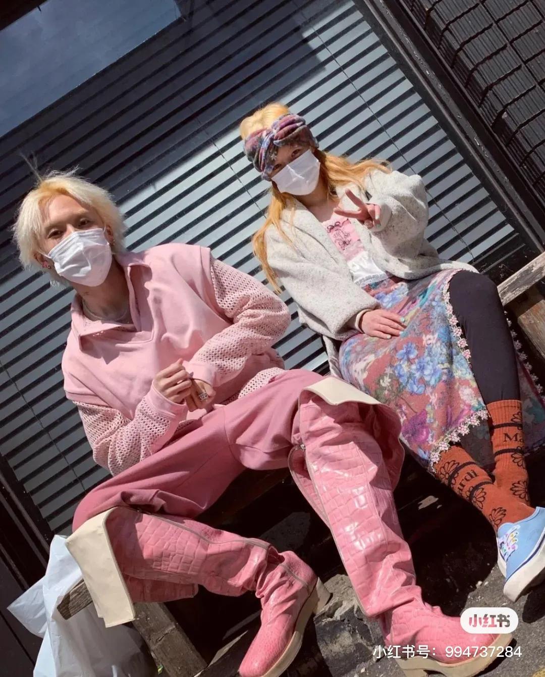 运动鞋袜子夏季,今年最流行的鞋子搭袜子
