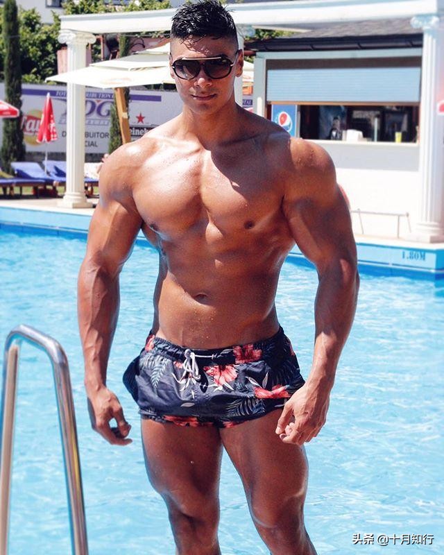 提高腿部力量改善腿部线条,增强腿部肌肉的动作