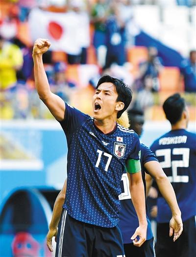 见证坚持与忠诚，两位德甲老将的足球人生