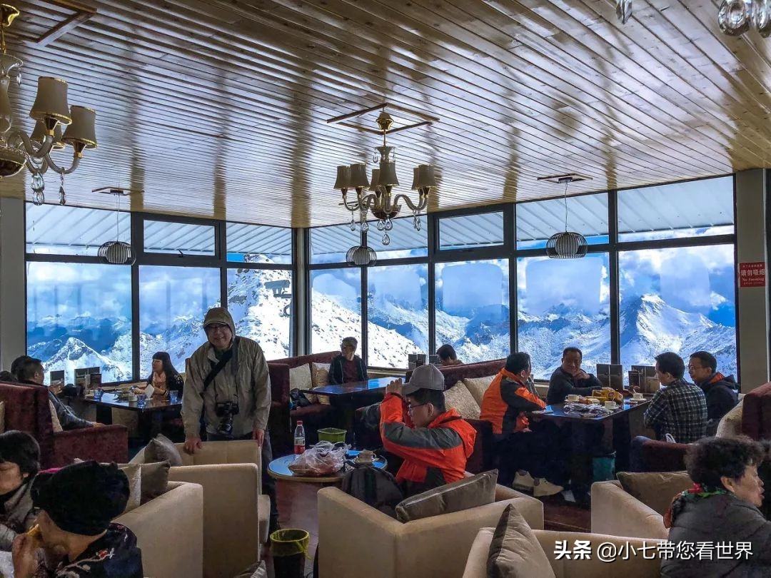 海拔4900的咖啡馆,4700咖啡店