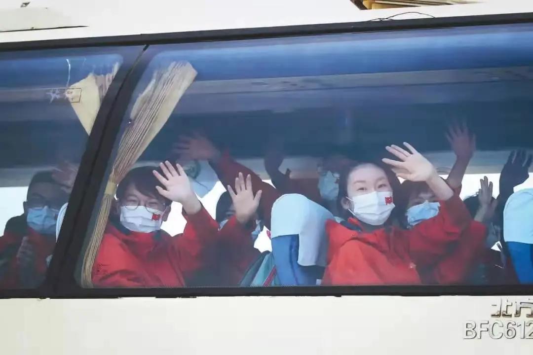 100张照片回顾令人难忘的2021年,2022年每个月最值得纪念的照片