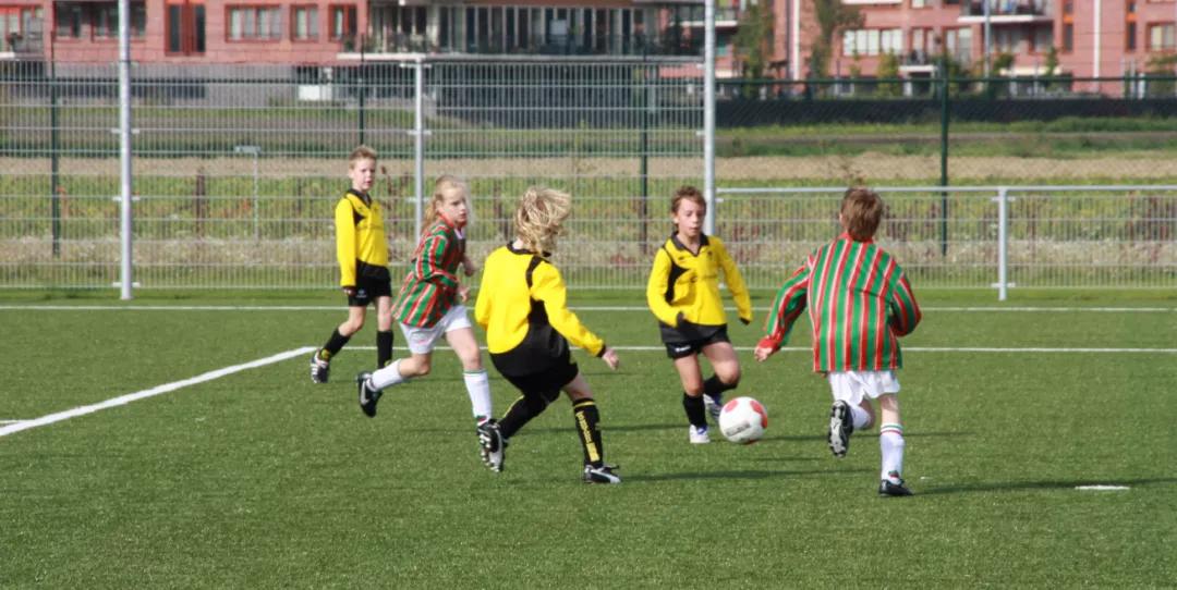 足球教练培养出优秀球员的8个关键点，建议收藏