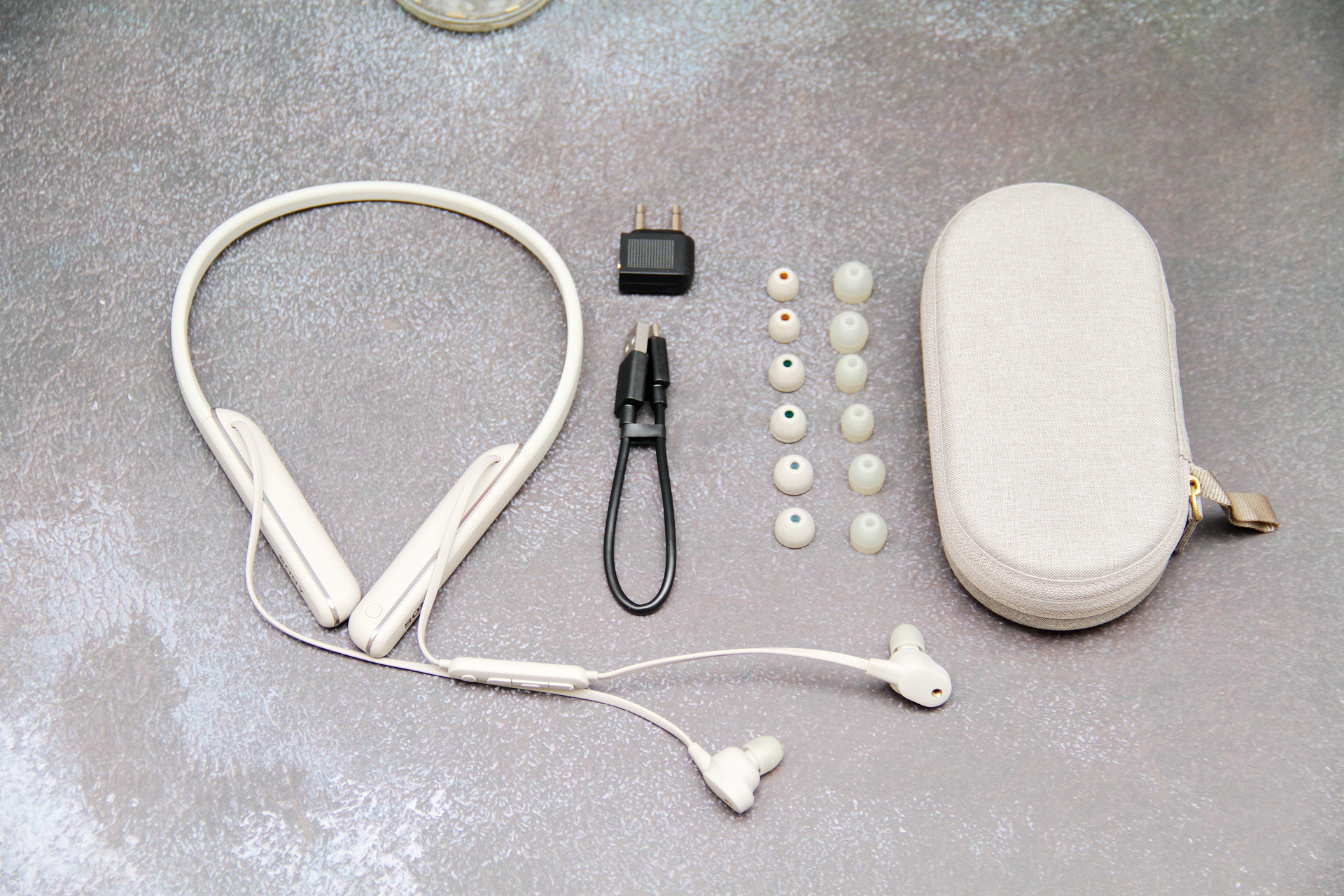 评测索尼wi1000xm3耳机,索尼wi-1000xm2升级系统