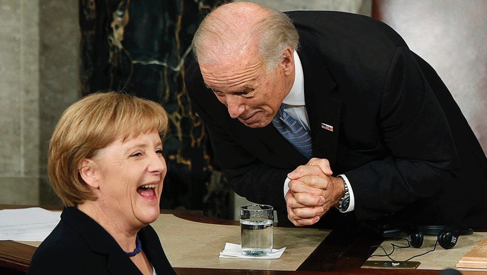 默克尔曾遭美监视,默克尔被美国监听